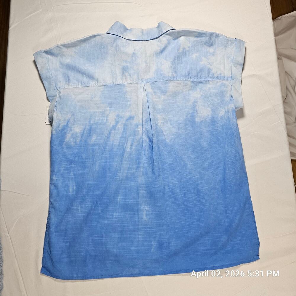 Style & Co Blue Ombre Button Front Blouse Women Medium NWT Lightweight Top - Picture 4 of 4